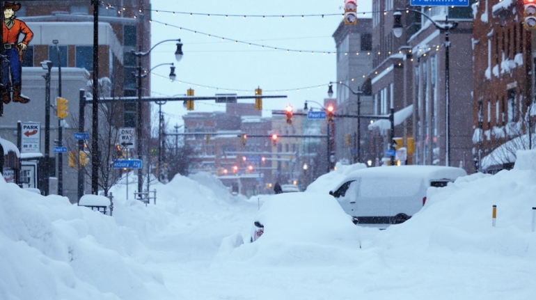 Fk6itf8XoAEu6oo-2627118175